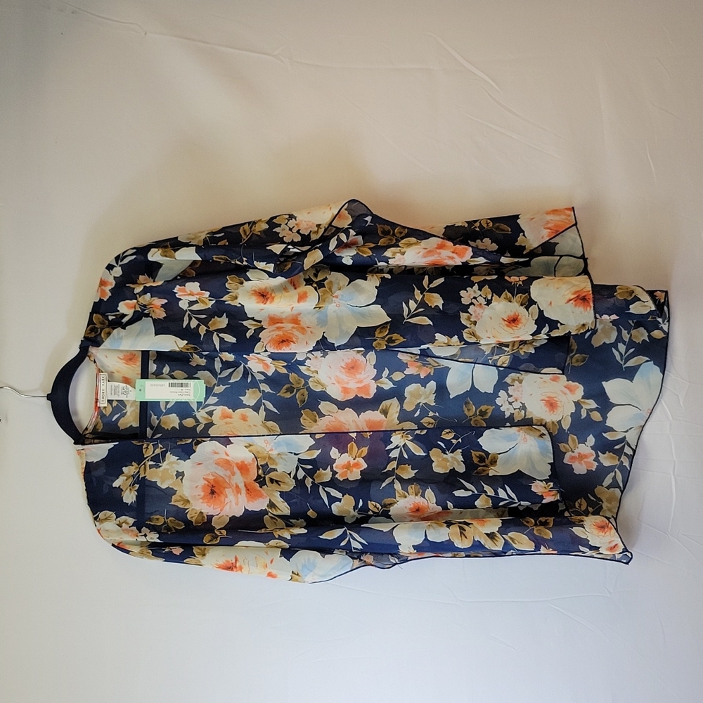 Emory Park Flowered Flowy Kimono